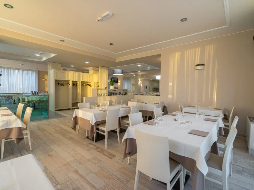Hotel Rizzi - 412 tavoli 03